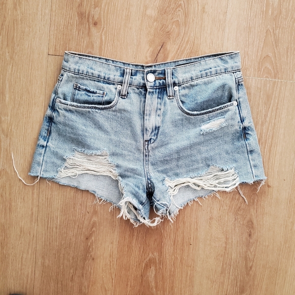 Blank NYC Pants - Blank NYC Denim Cutt off shorts 26